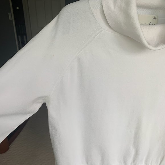 Aritzia White Scoop Turtleneck with Blue stripe - Picture 5 of 7